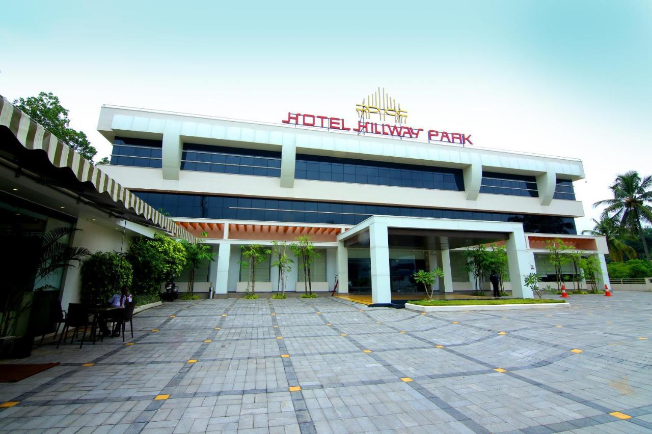 Hotel Hillway Park Kollam Exteriör bild