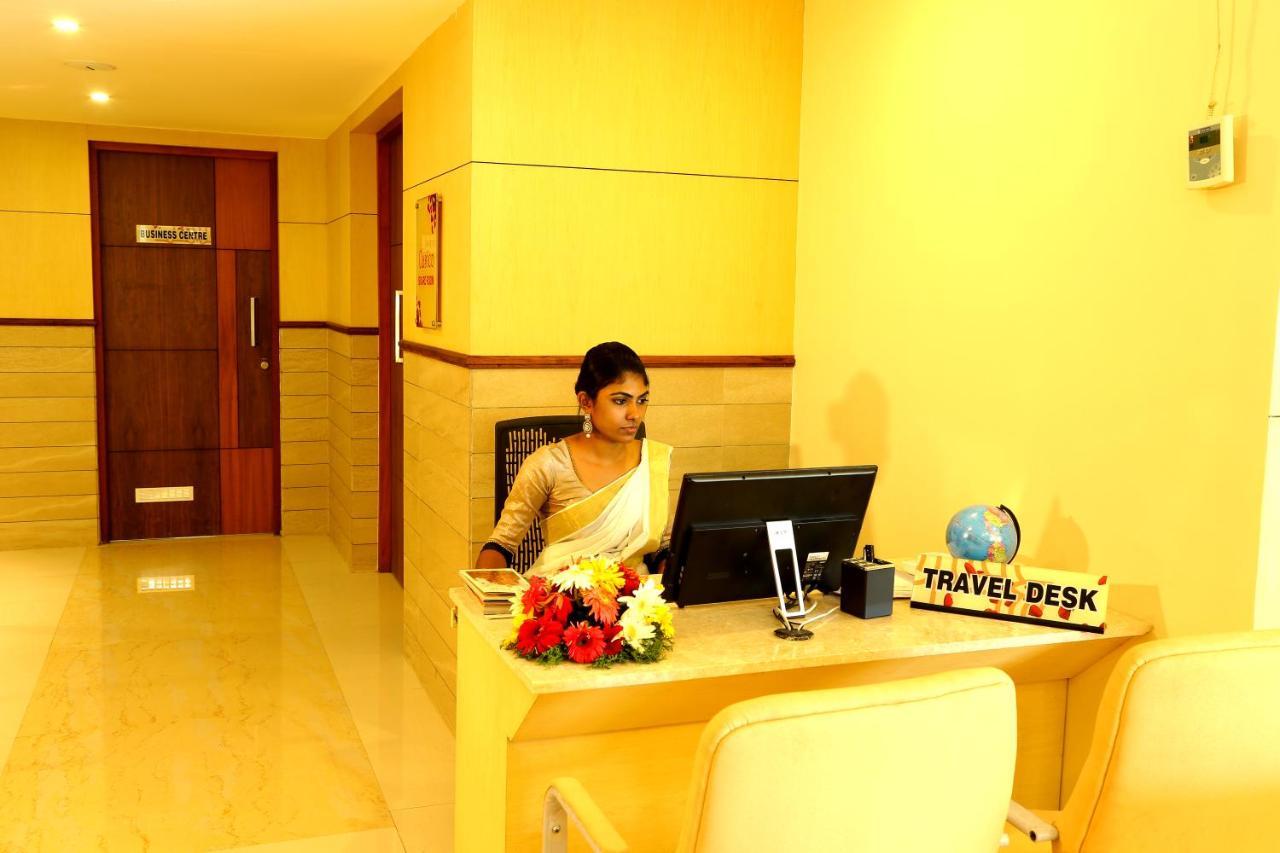 Hotel Hillway Park Kollam Exteriör bild