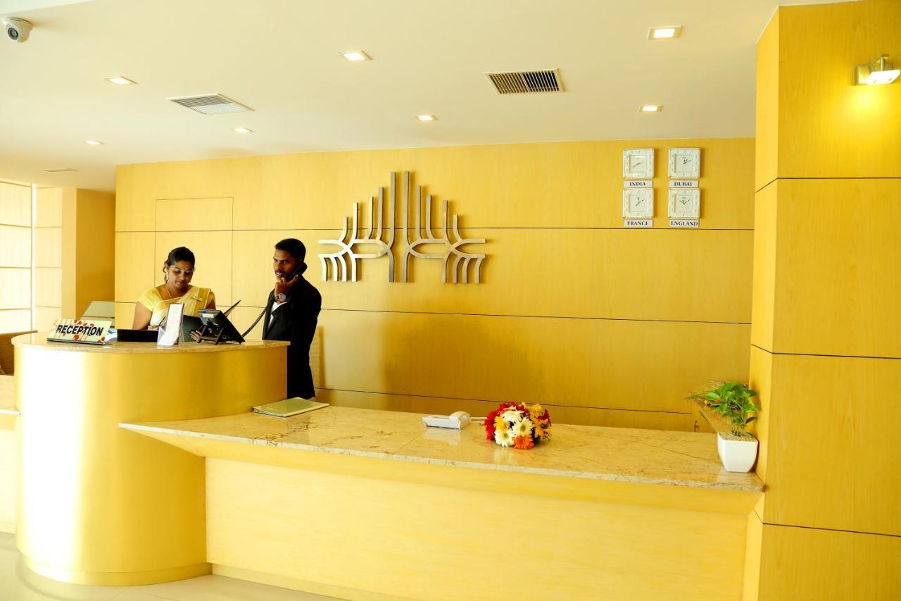 Hotel Hillway Park Kollam Exteriör bild